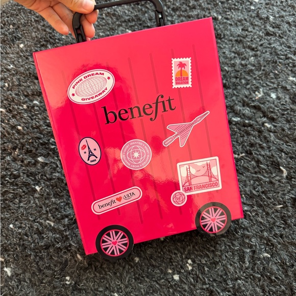 Benefit PR - Picture 2 of 6